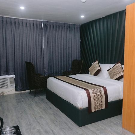 Shine Boutique Hotel Tagum Екстер'єр фото