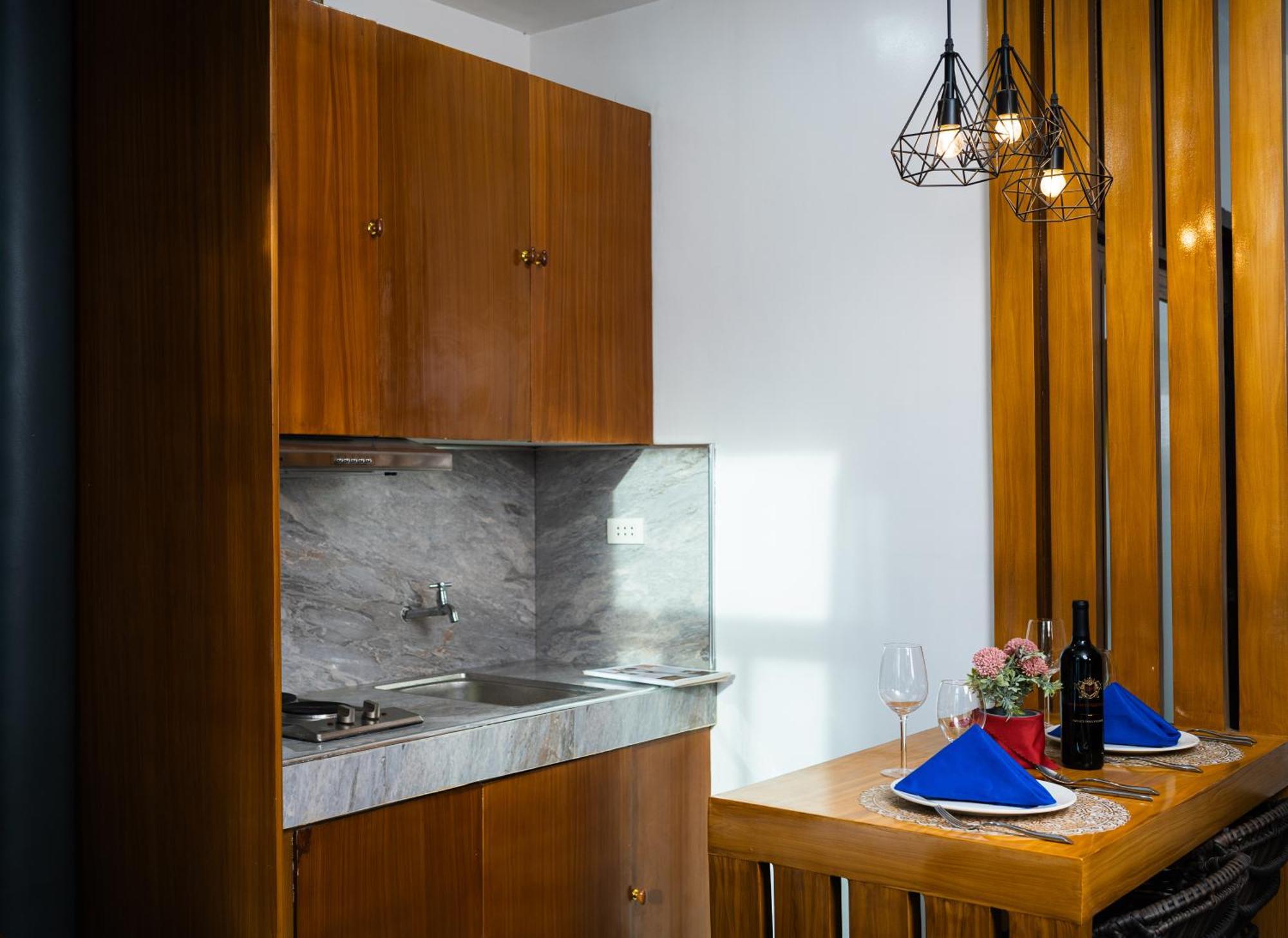 Shine Boutique Hotel Tagum Екстер'єр фото