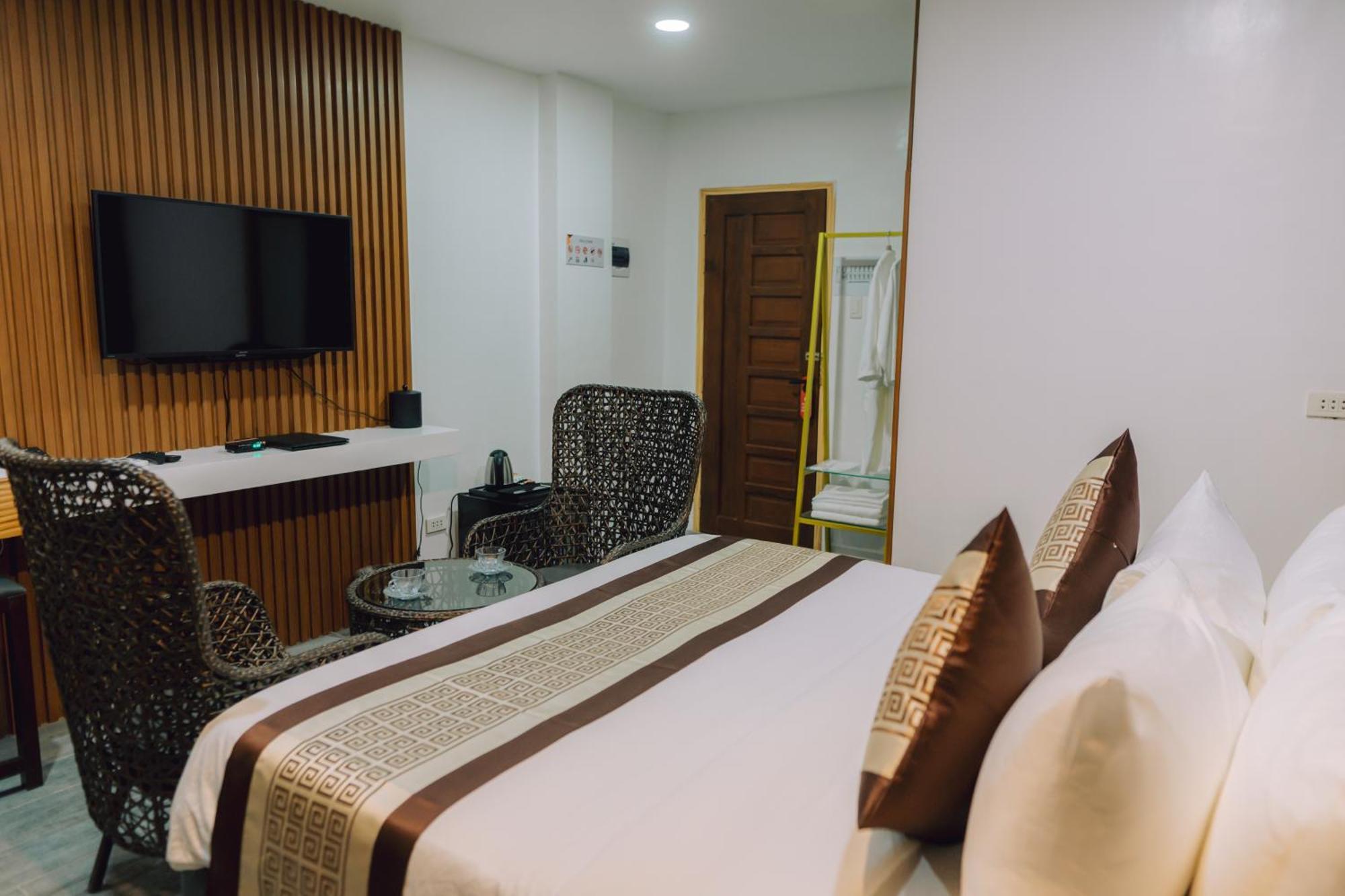 Shine Boutique Hotel Tagum Екстер'єр фото