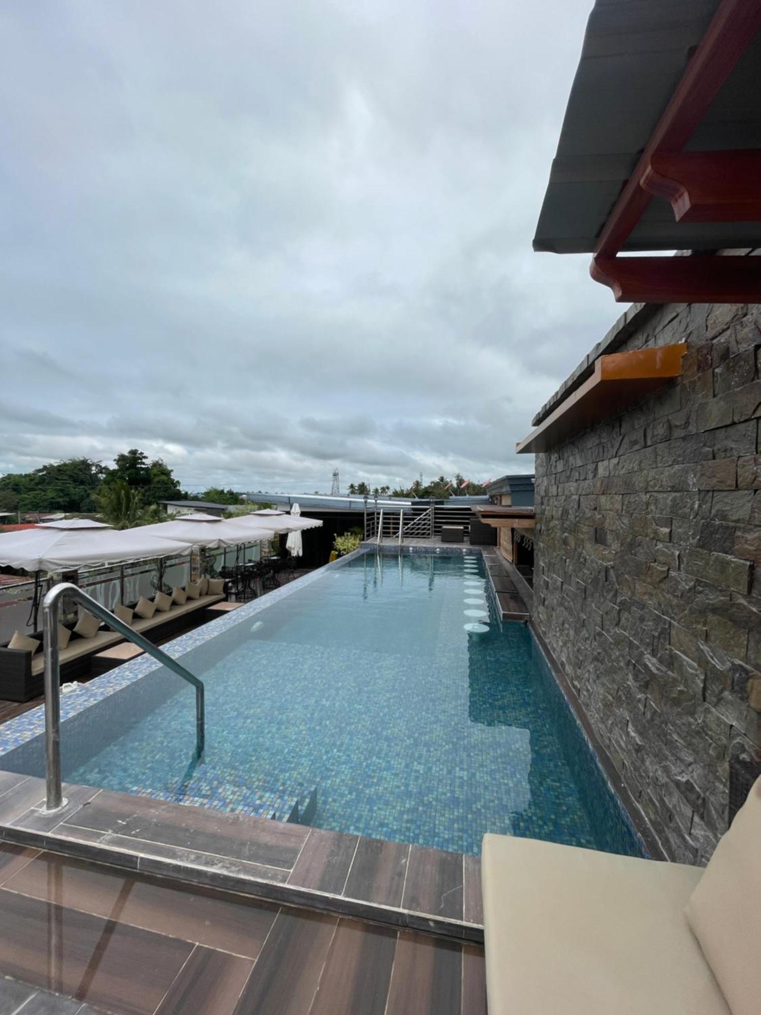 Shine Boutique Hotel Tagum Екстер'єр фото